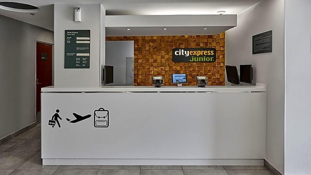 City Express Junior By Marriott Juarez Consulado Exterior photo