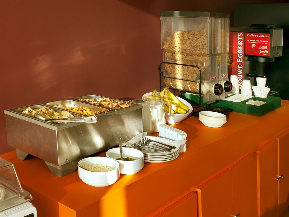 City Express Junior By Marriott Juarez Consulado Exterior photo